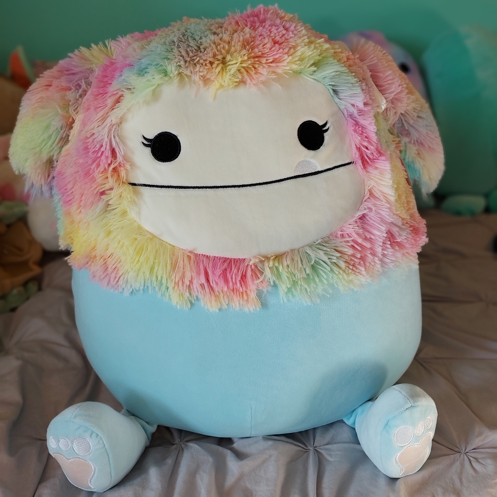 NWT New Squishmallows 20" Plush Zozo the Bigfoot